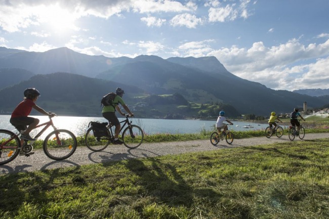 Radeln am Reschensee